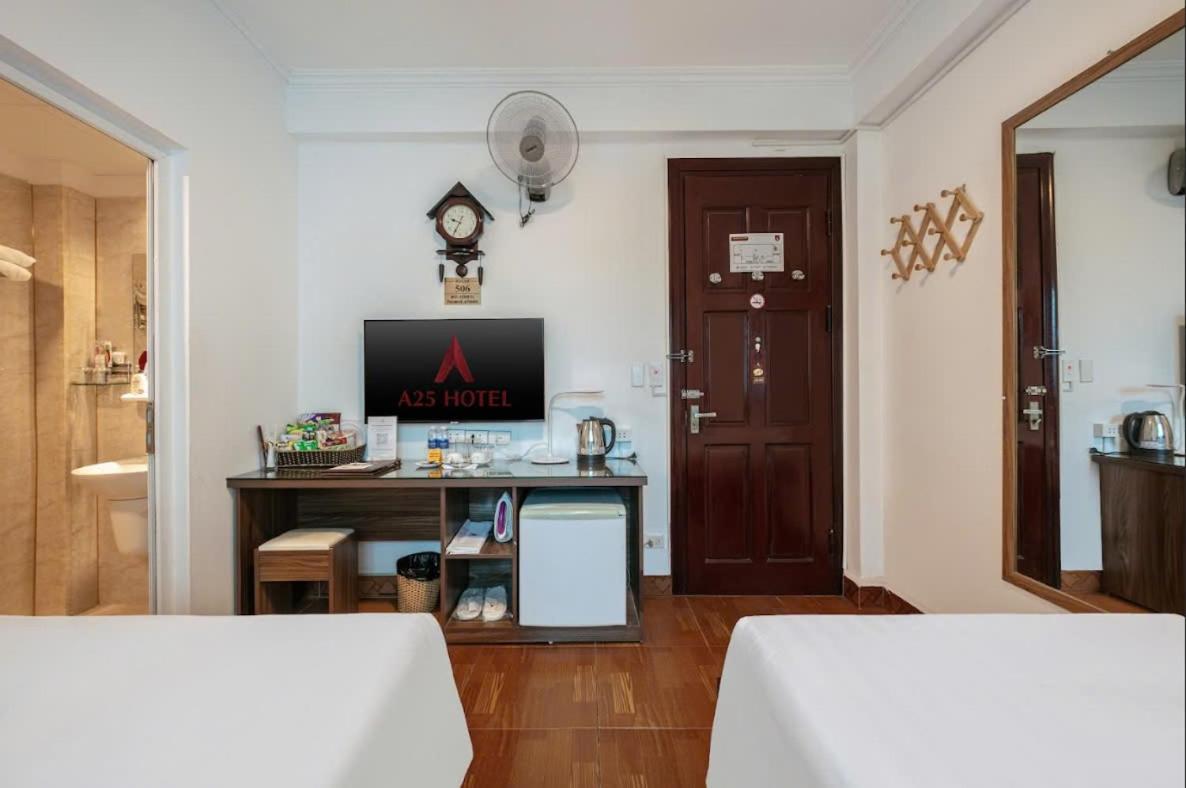A25 Hotel - Doi Can 2 Hanoi Eksteriør billede